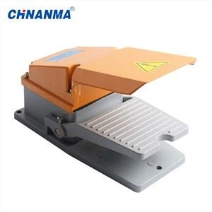 Công tắc dừng khẩn cấp vận hành bằng chân